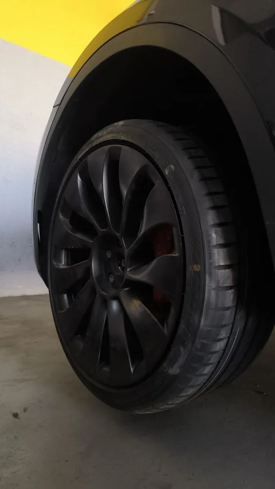 VITOUR SPORT M5 255/35R21