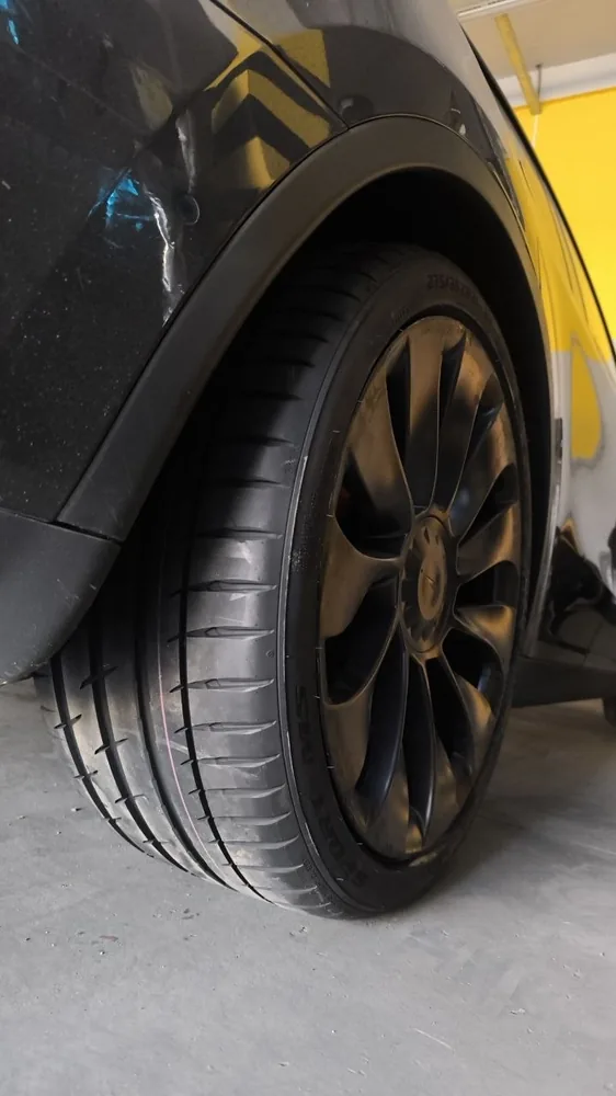 VITOUR SPORT M5 275/35R21