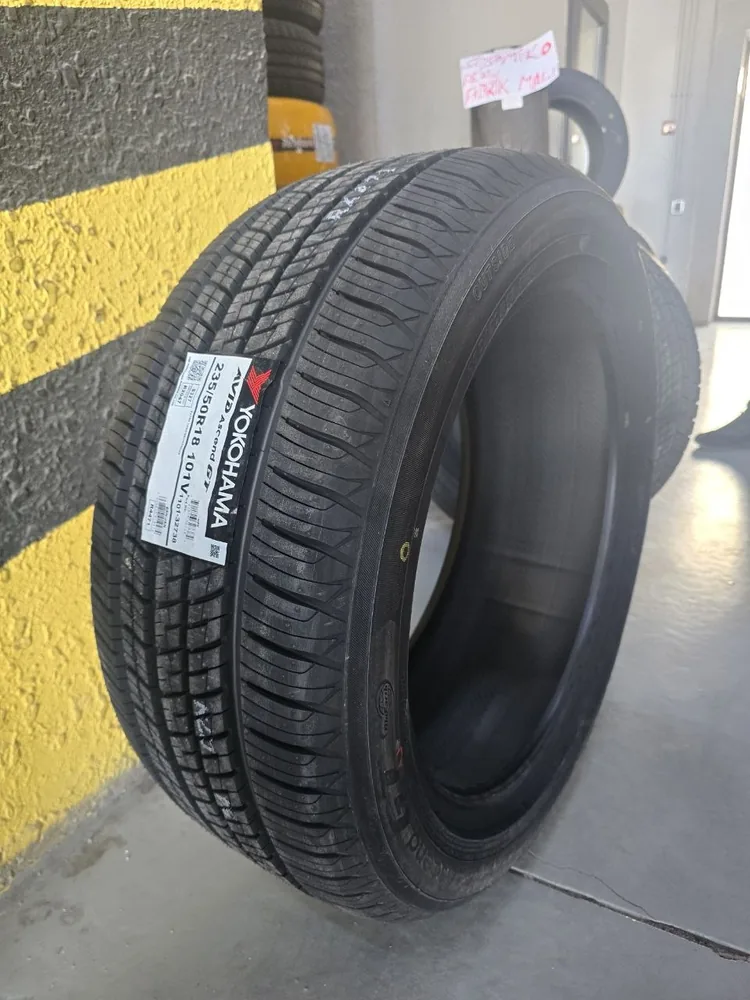 YOKOHAMA AVID Ascend GT S327 235/50R18